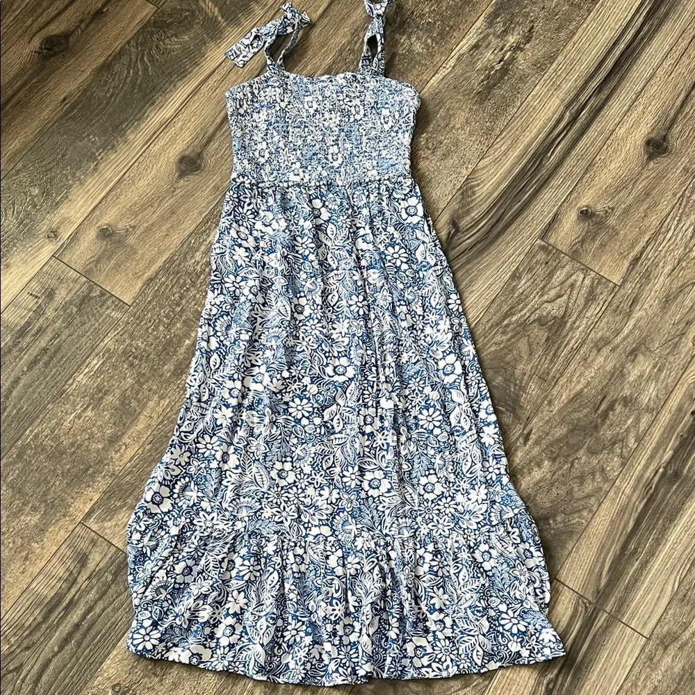 Jessica Simpson Blue and White Floral Maxi Dress with Tie Straps - Picture 1 of 3